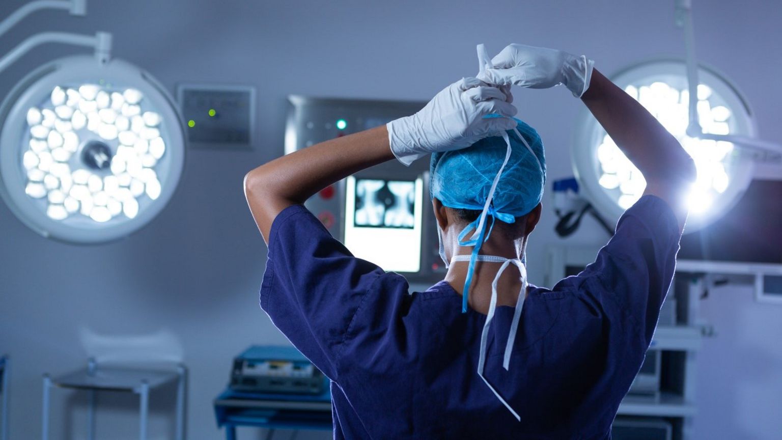 Surgeon in operating theatre, generic pic