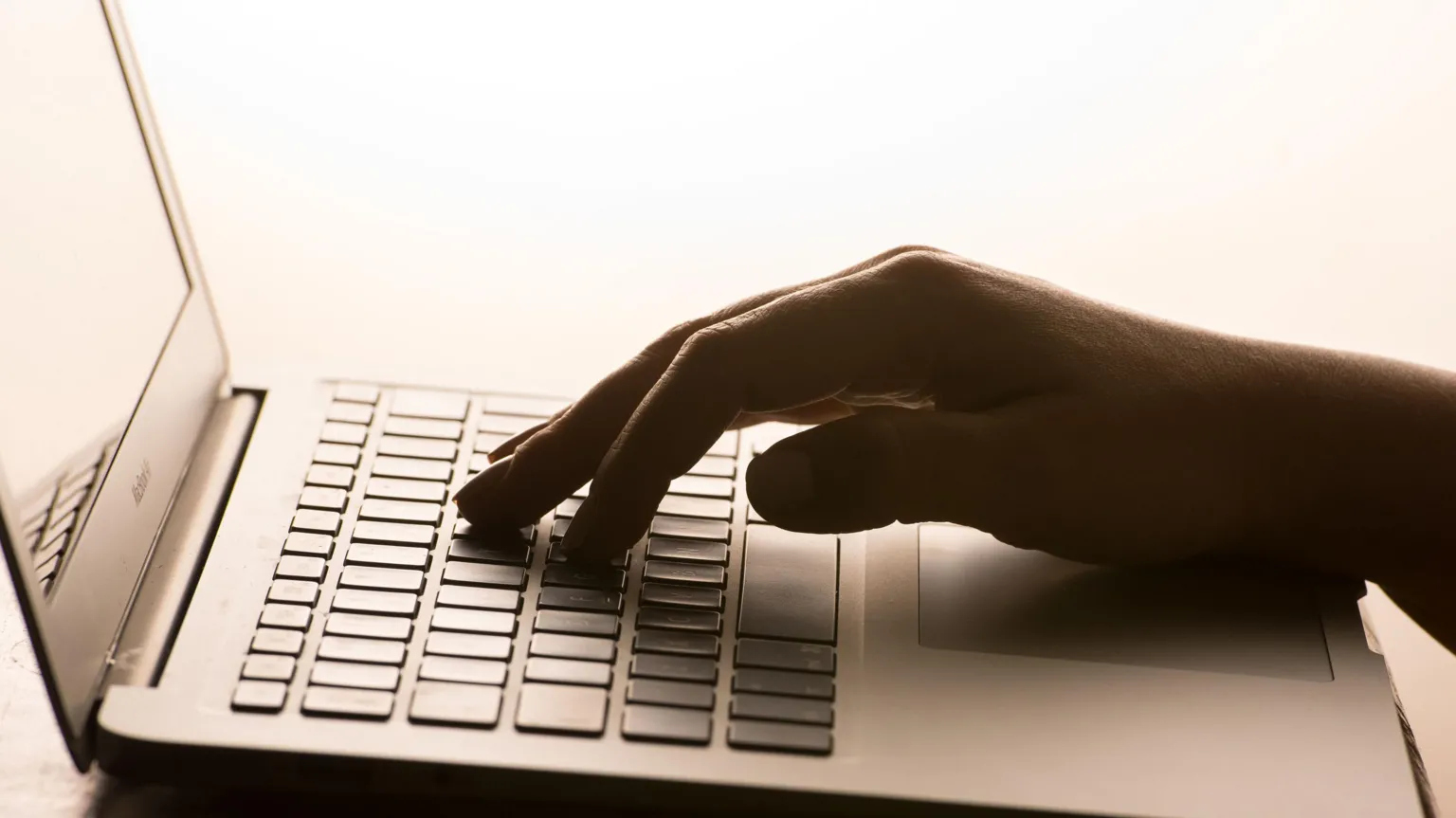 Se advierte a los isleños sobre correos electrónicos fraudulentos del servicio de impuestos