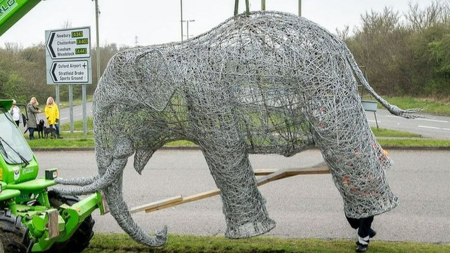 Rosie the Elephant returned to roundabout