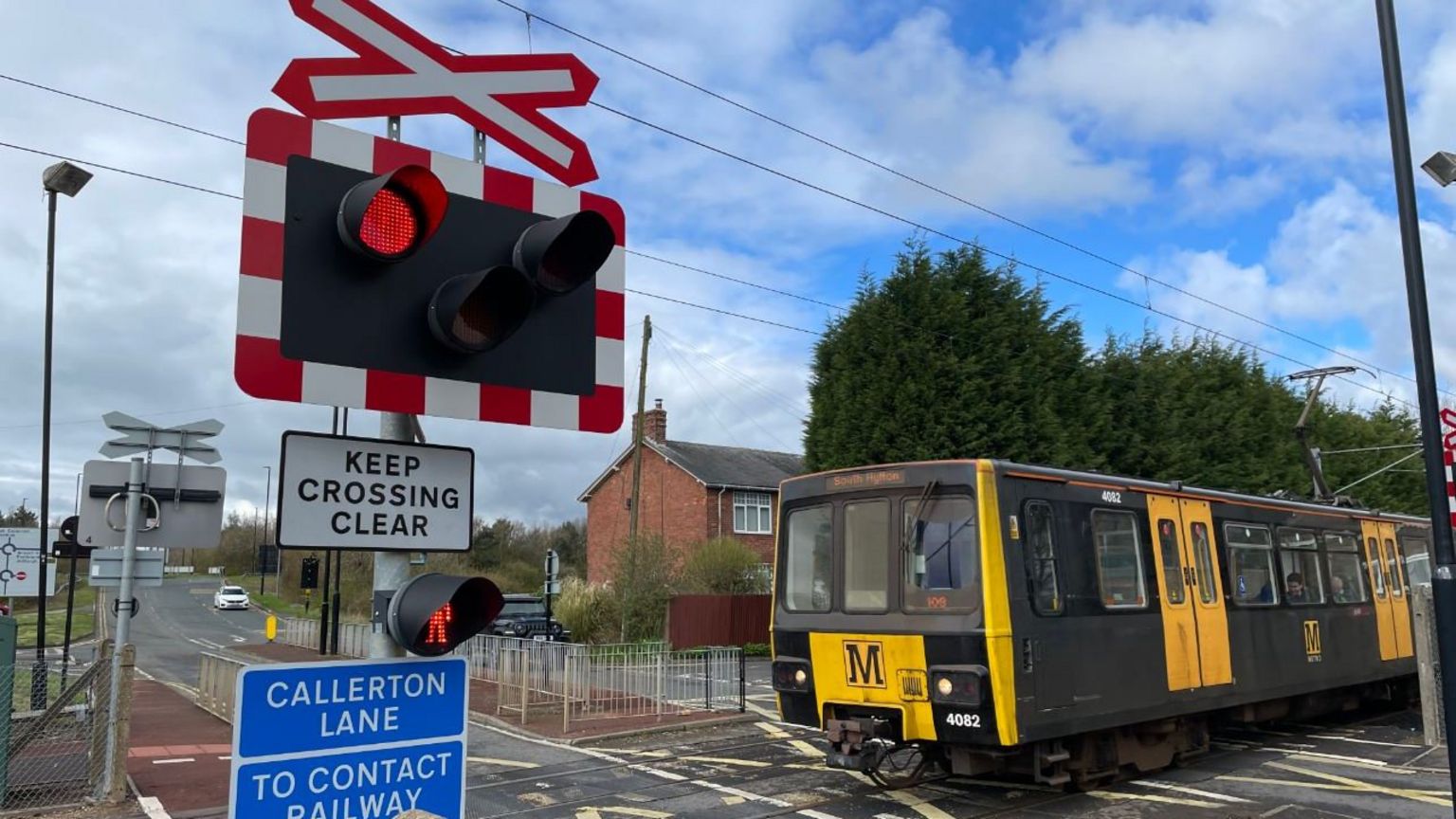 The level crossing at Callerton Parkway