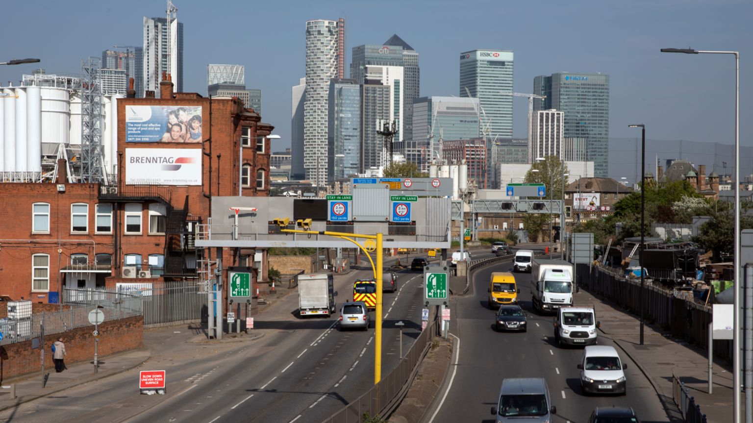 Cars on approach to southbound entrance of Blackwall Tunnel