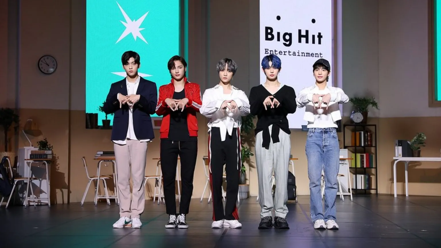 Сеул big hit entertainment. Два биг хит. Два биг хит. Big hit entertainment здание. Два биг хит.