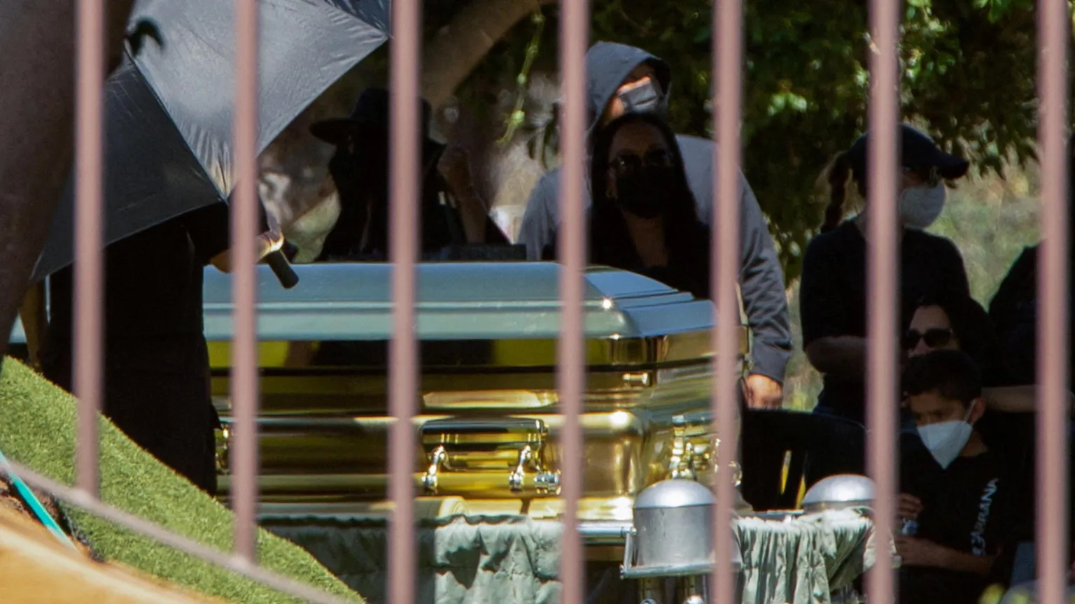 Mexican drug lord 'El Mencho' buried in golden coffin