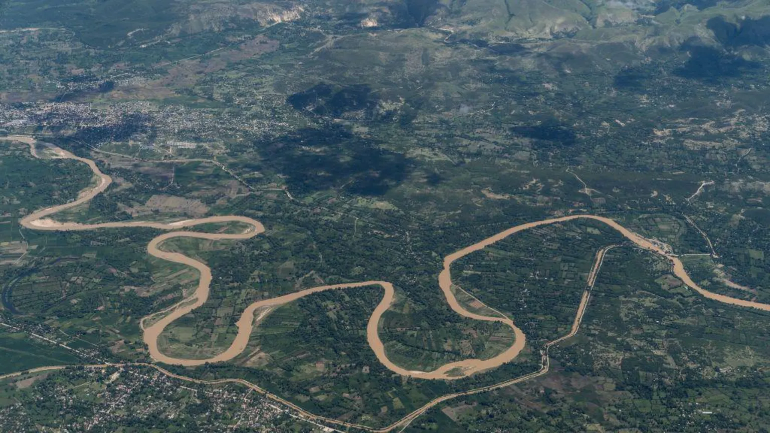 Al menos 16 muertos y miles de desplazados por un ataque de pandillas en la zona rural de Haití.