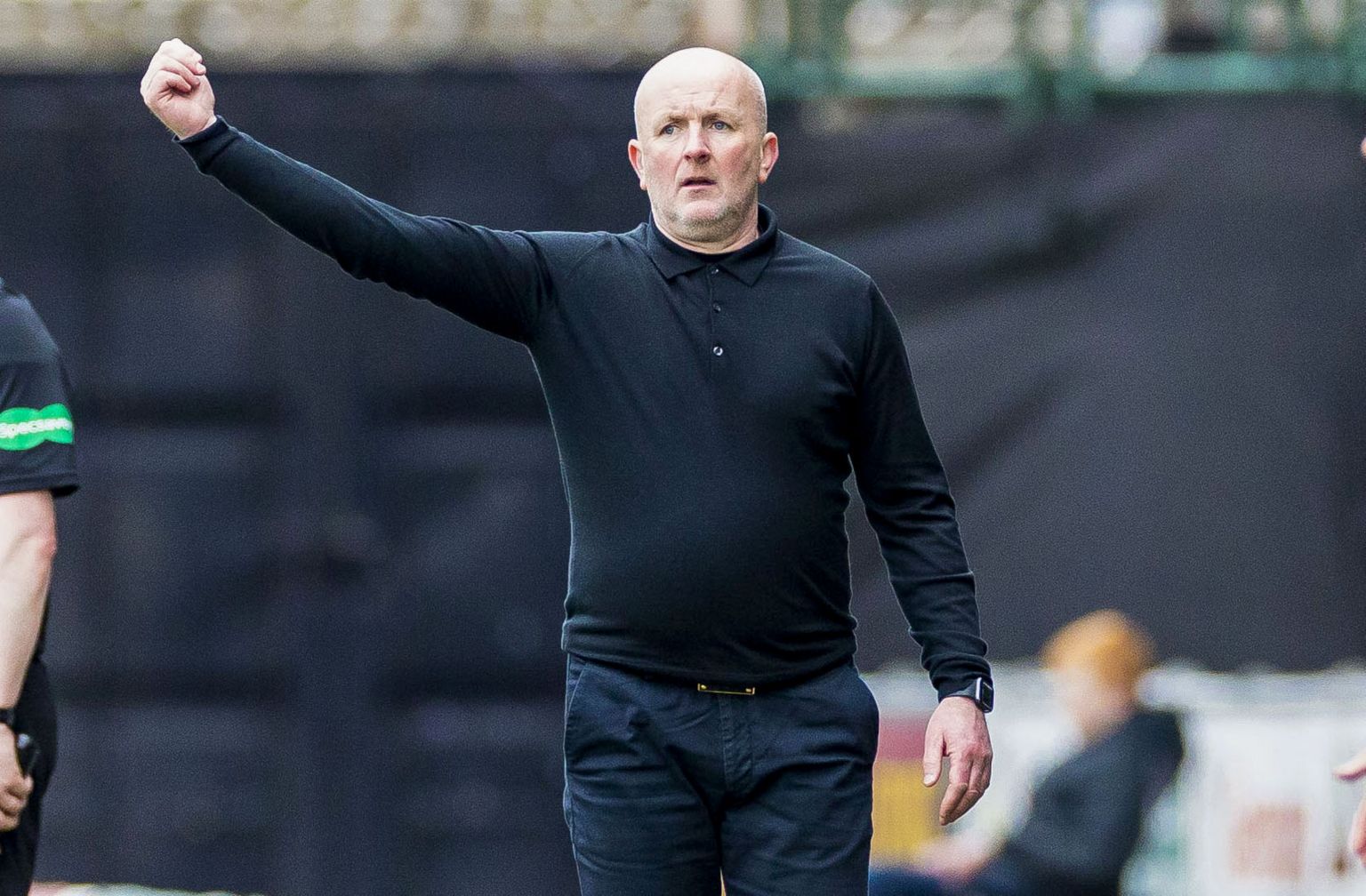 Martindale on top six scramble, stopping van Veen and believing in his