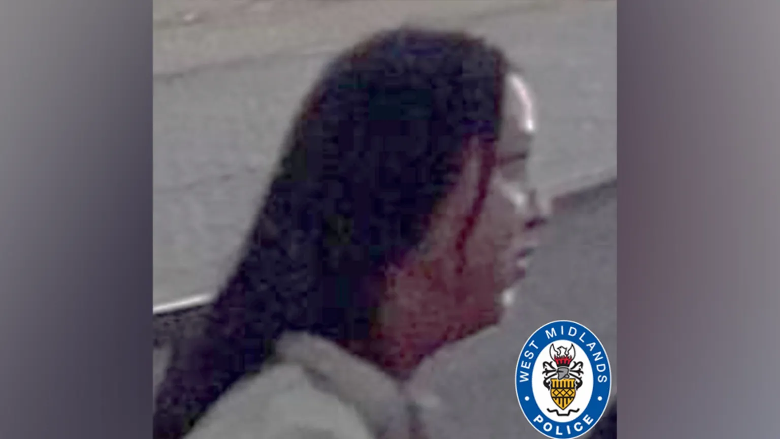 Niña agredida y maltratada racialmente en el centro de la ciudad