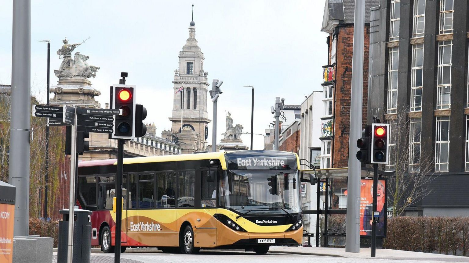 East Yorkshire Bus being driven in Hull city centre
