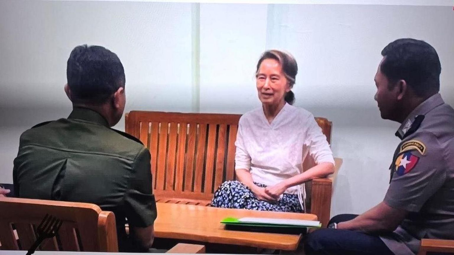 昂山素季（Aung San Suu Kyi，翁山苏姬、昂山素姬）