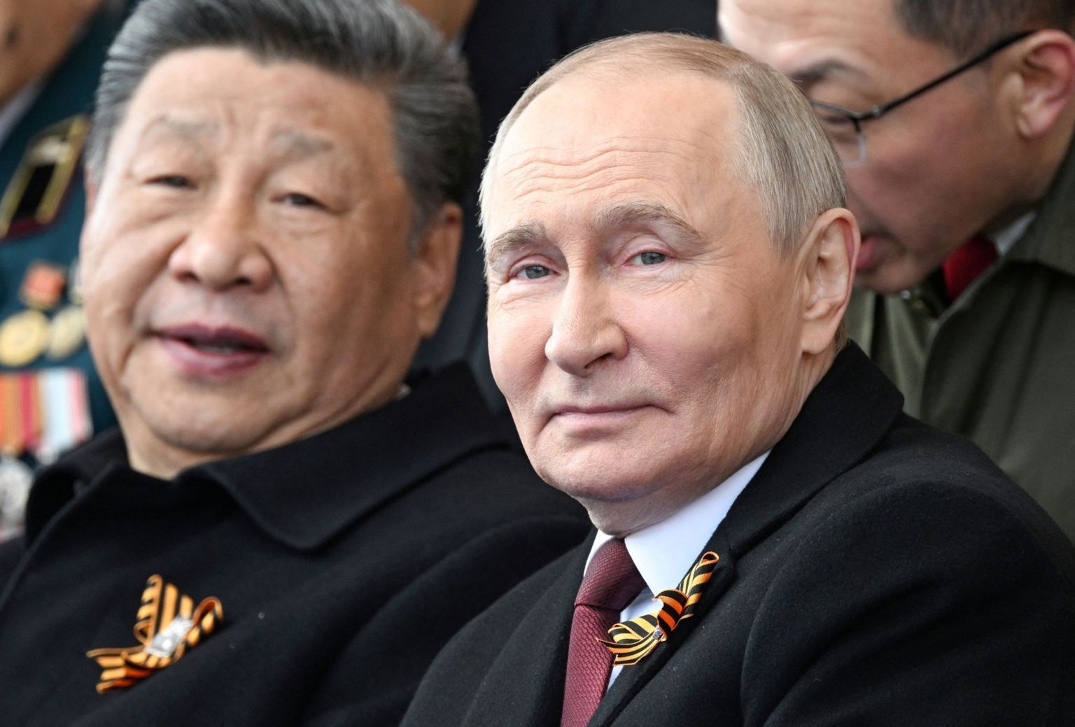 2025年5月,俄罗斯总统普京和中国国家主席习近平在莫斯科市中心红场参加“胜利日阅兵”