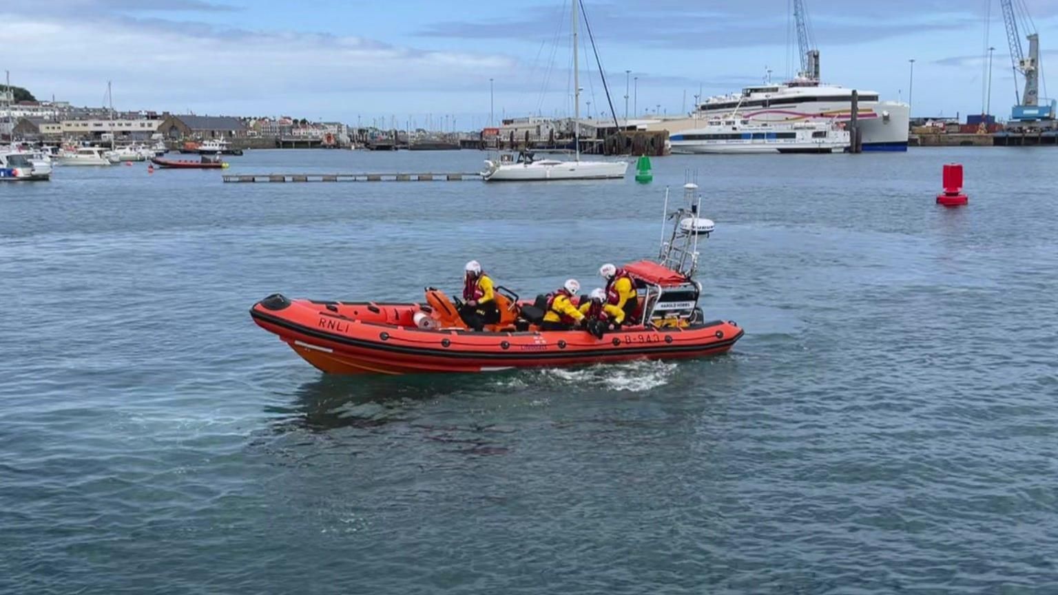 Guernsey volunteer killed in WW2 honoured in RNLI naming ceremony - BBC ...