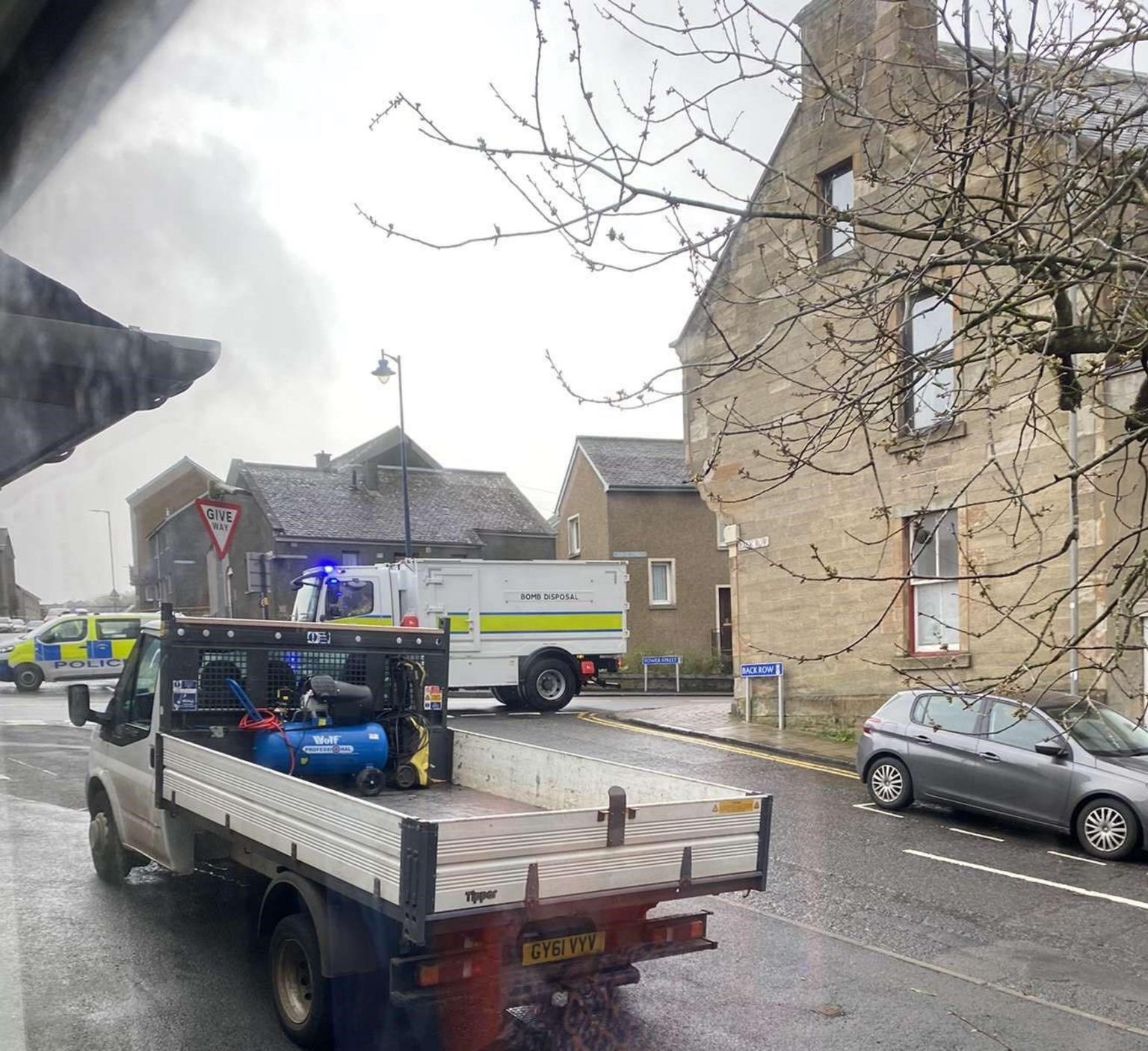 A bomb disposal vehicle arriving in Selkirk