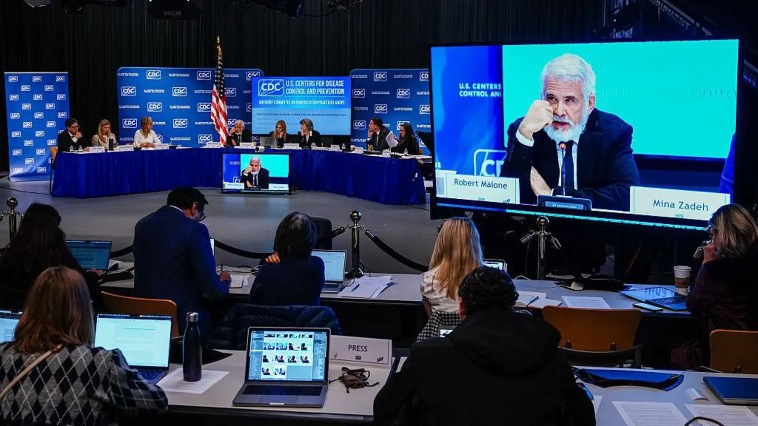 Panel estadounidense vota para dejar de recomendar la vacuna contra la hepatitis B para todos los recién nacidos