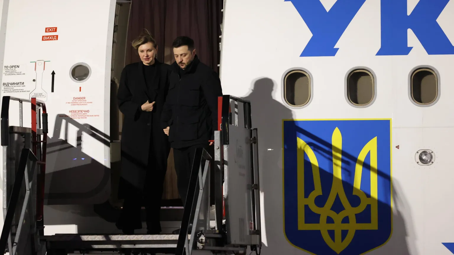 La policía irlandesa investiga la actividad de drones durante la visita de Zelensky