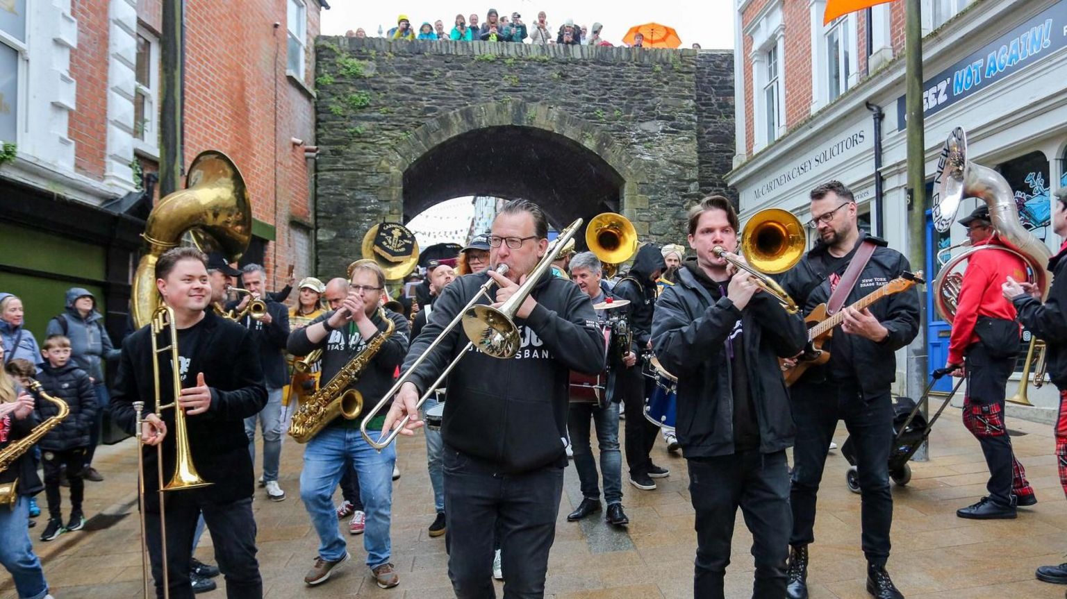 In pictures City of Derry Jazz and Big Band Festival 2024 BBC News