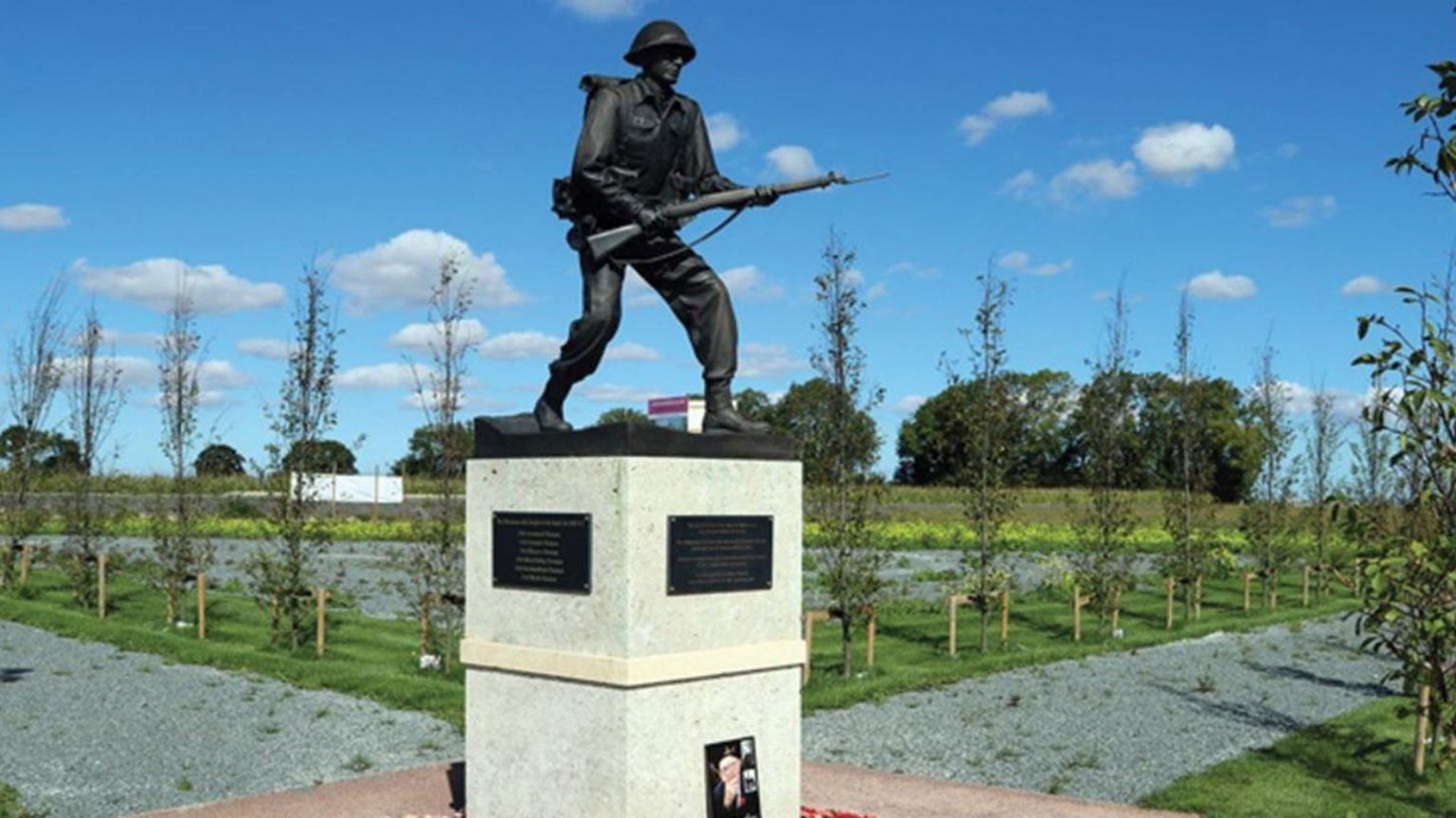 Statue of an infantryman at Hill 112