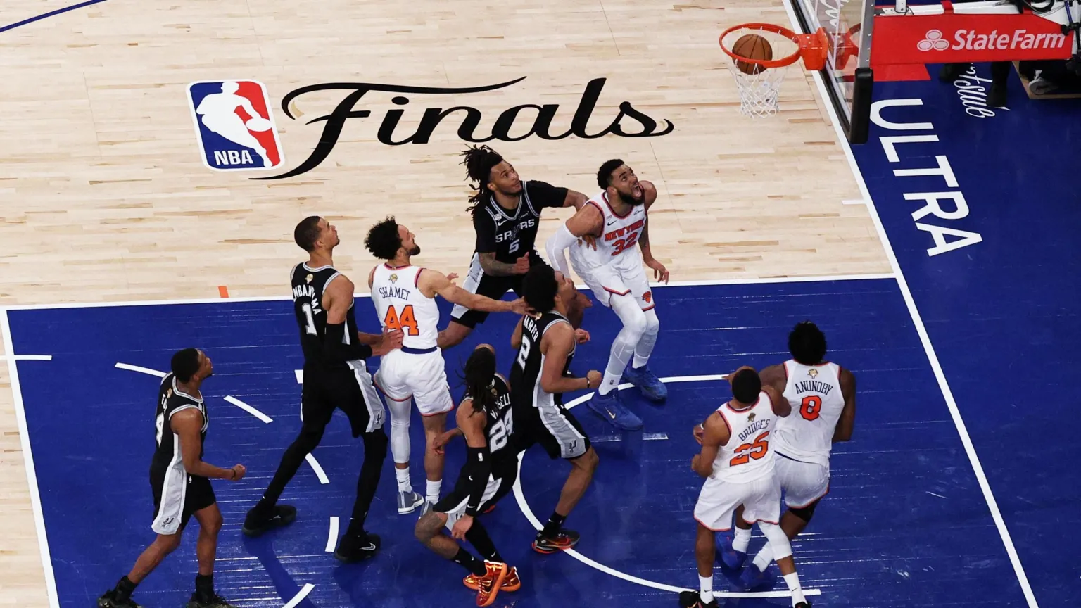 Reuters Knicks forward OG Anunoby (8) makes a game-winning tip shot against San Antonio Spurs guards Dylan Harper (2) and Devin Vassell (24) during game four of the 2026 NBA Finals