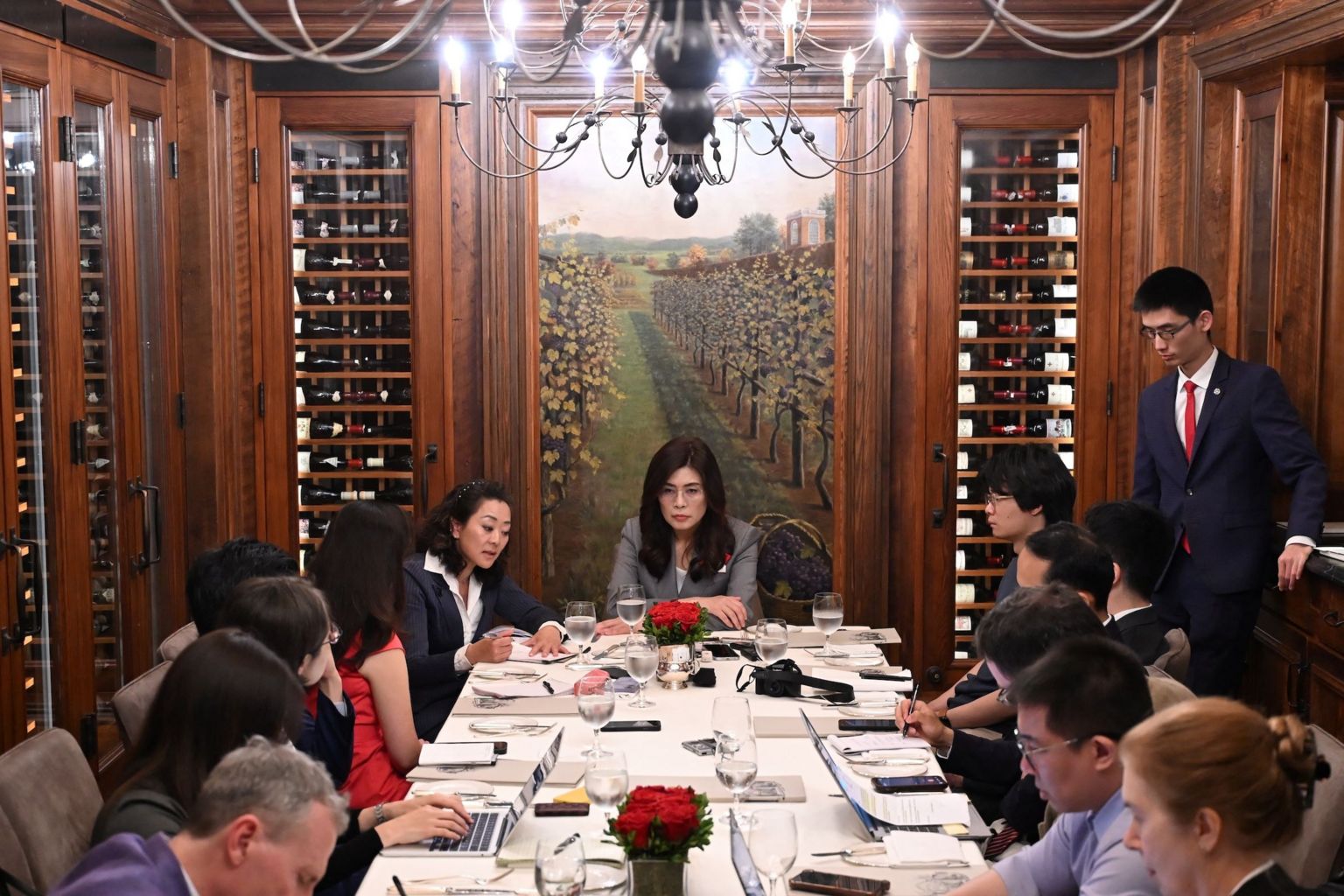 郑丽文在美国举行记者会