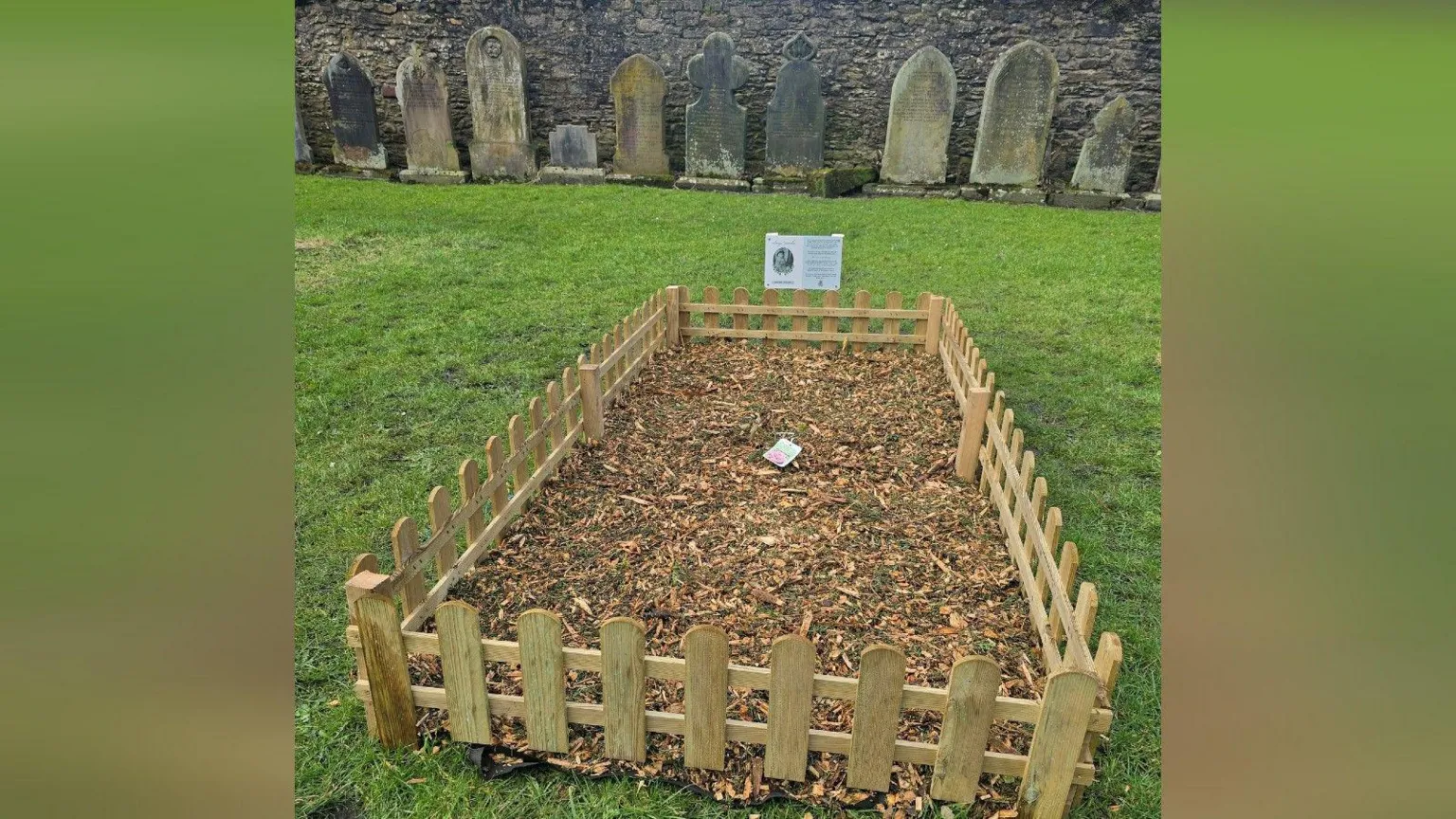 Childrens Burial Gd (Disused) — Gortnadihy (carbery W. (e.d) By.)