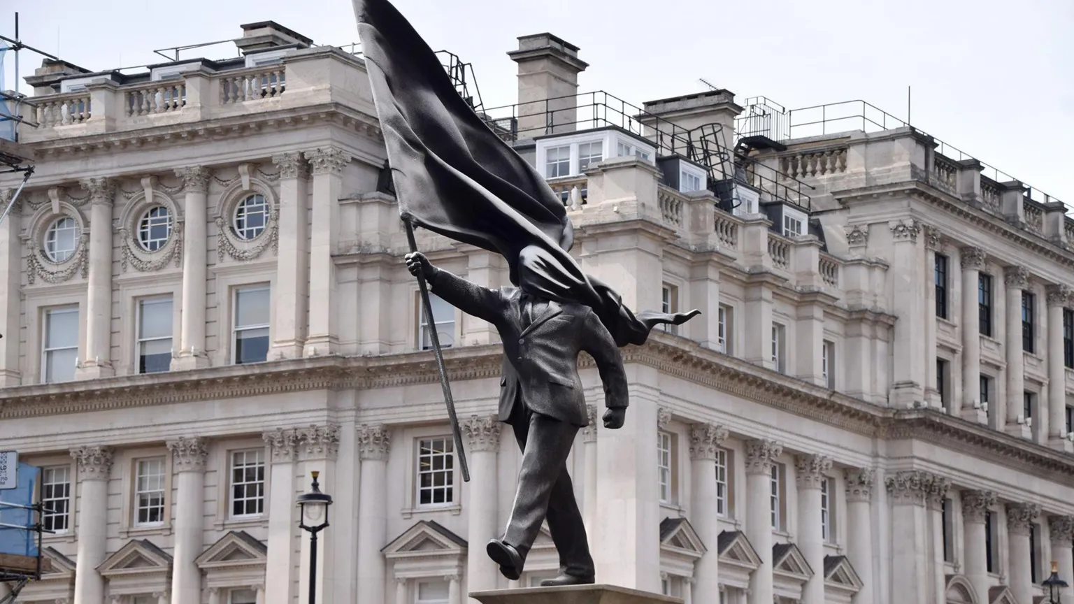 Banksy Statue London : ce qu'il faut savoir — image 2