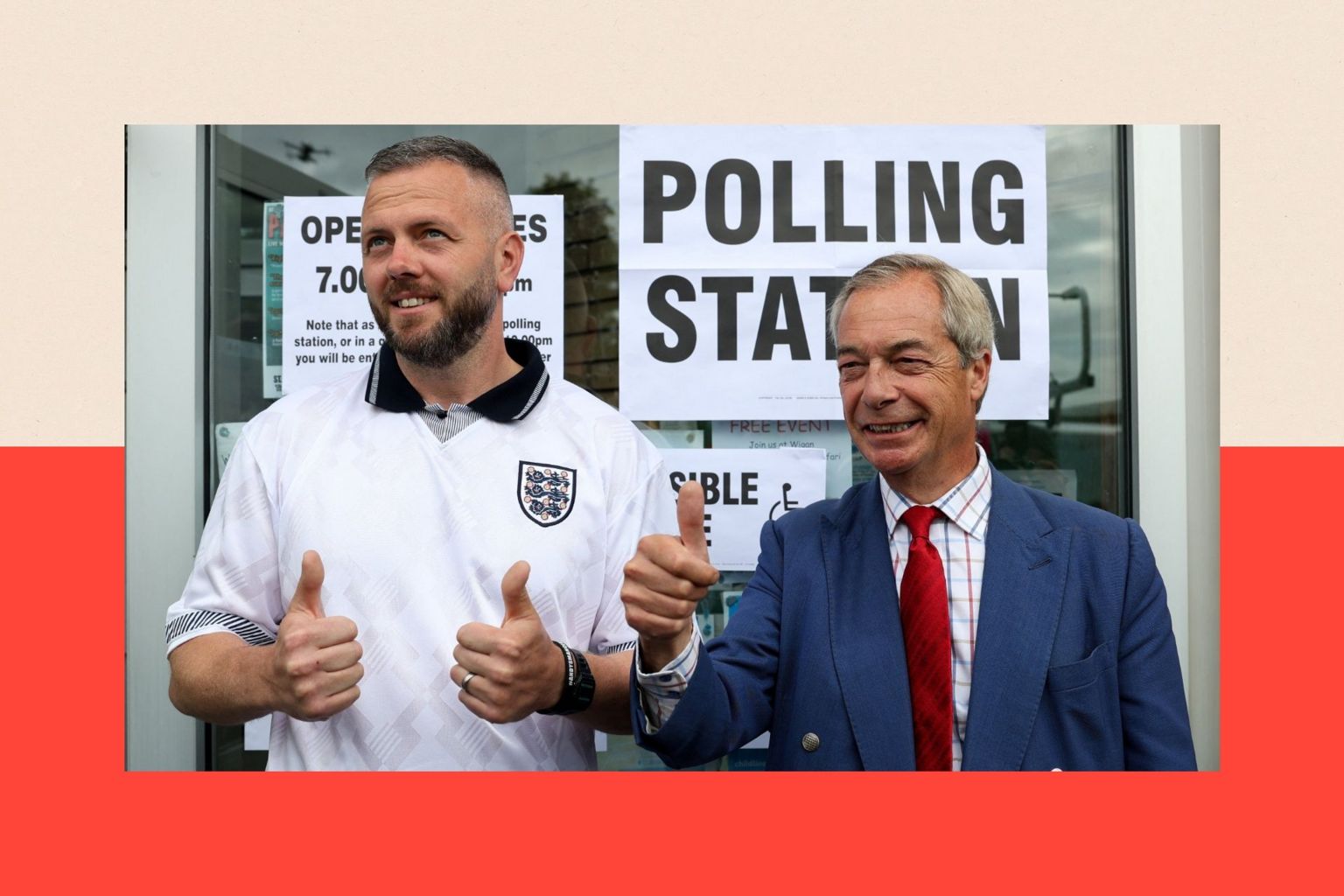 英国改革党党魁奈杰尔·法拉奇(Nigel Farage;右)在梅克菲尔德补选某投票站外与该党参选人罗布·肯扬(左)合照,两人均竖起大拇指。(19/6/2026)