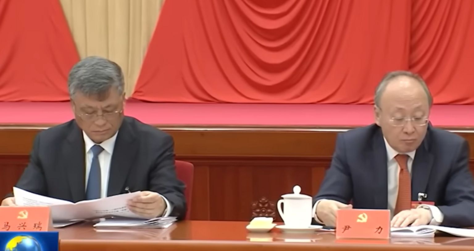 马兴瑞(左)和尹力(右)
