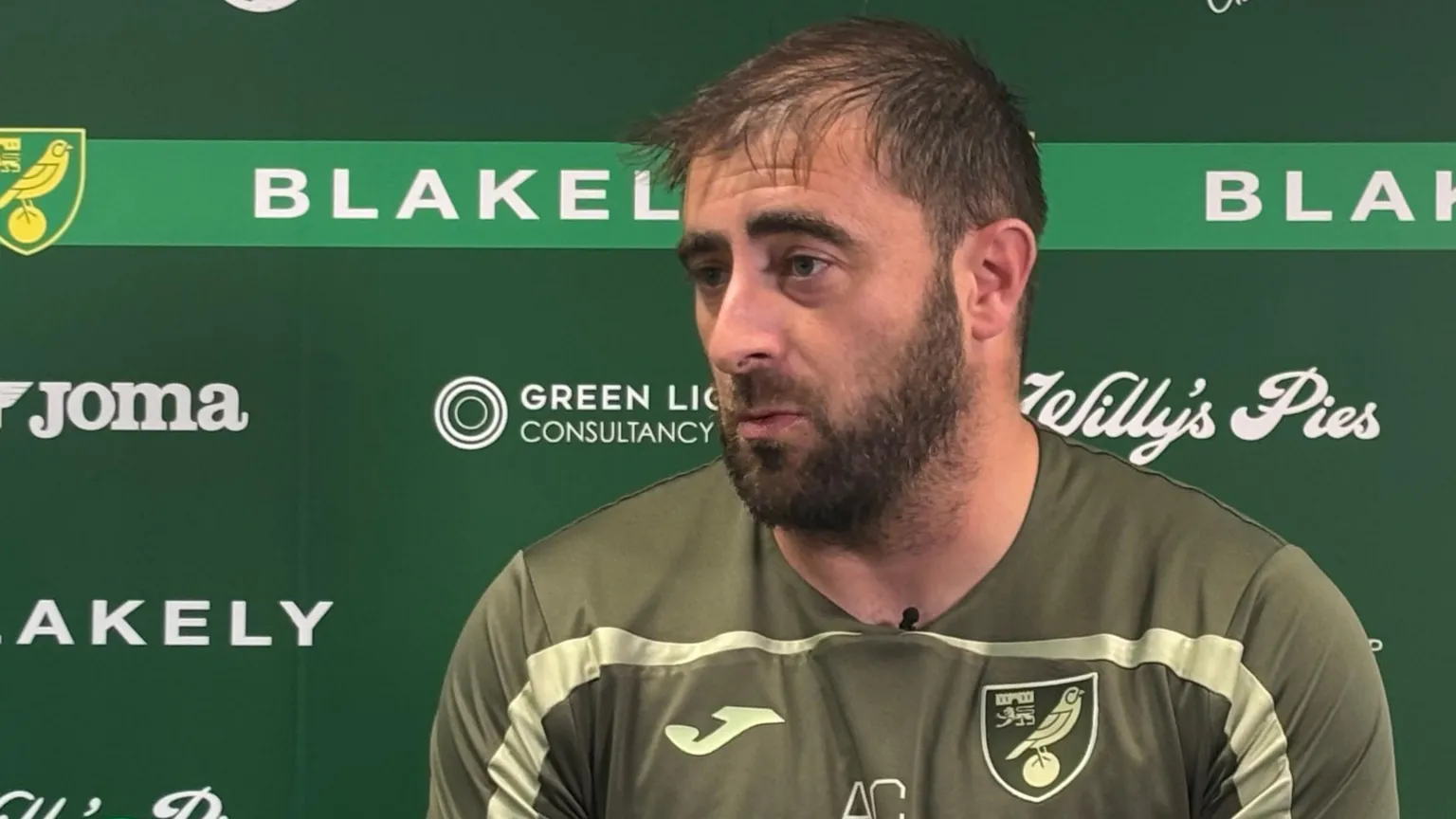 Conmoción tras el despido de la entrenadora del recién ascendido Norwich City Women.