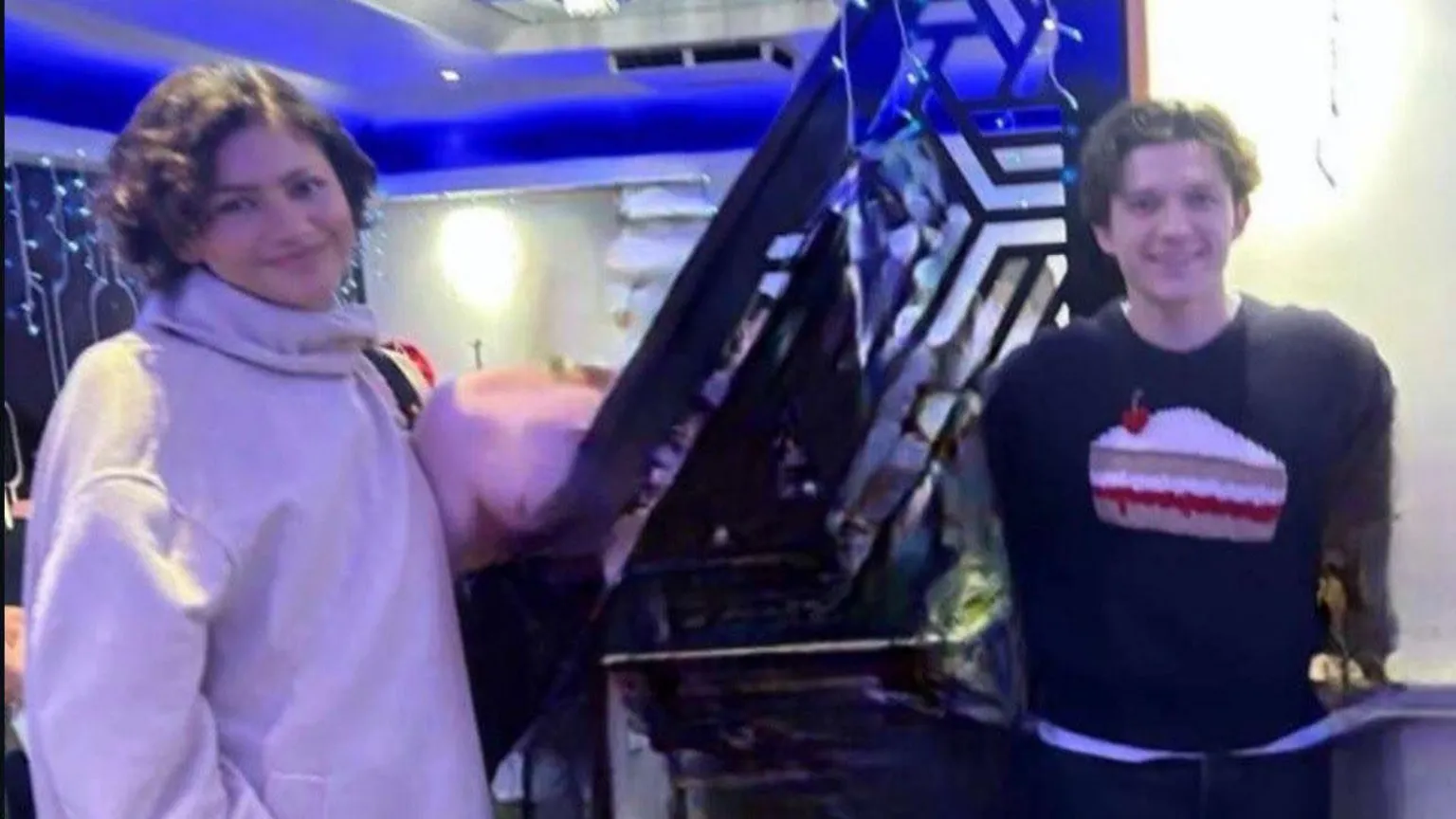 Zendaya y Tom Holland en una visita sorpresa a un restaurante de curry