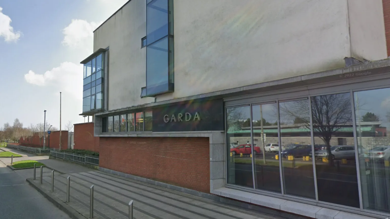 Cinco personas fueron trasladadas al hospital tras un ataque incendiario