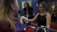 Girls boxing