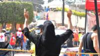 स्कूल में चल रहे बचाव कार्य के बीच