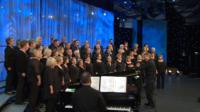 Côr heb fod yn llai na 20 mewn nifer (25) / Choir of no fewer than 20 members (25)