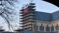 Российский флаг на здании собора заметили утром в воскресенье