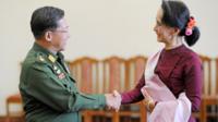 ဒေါ်အောင်ဆန်းစုကြည် ကာကွယ်ရေးတက္ကသိုလ်မှာ ပထမဆုံးအကြိမ် သင်တန်းပို့ချ