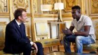 Rais wa Ufaransa Emmanuel Macron binafsi alimshukuru Bw Gassam na kumuahidi kuwa atapa uraia wa Ufaransa.