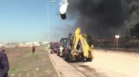 Tanque cai após ser jogado para o alto em explosão na Turquia