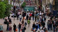Buchanan Street crowds