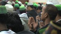 Muslims worshipping in Greece