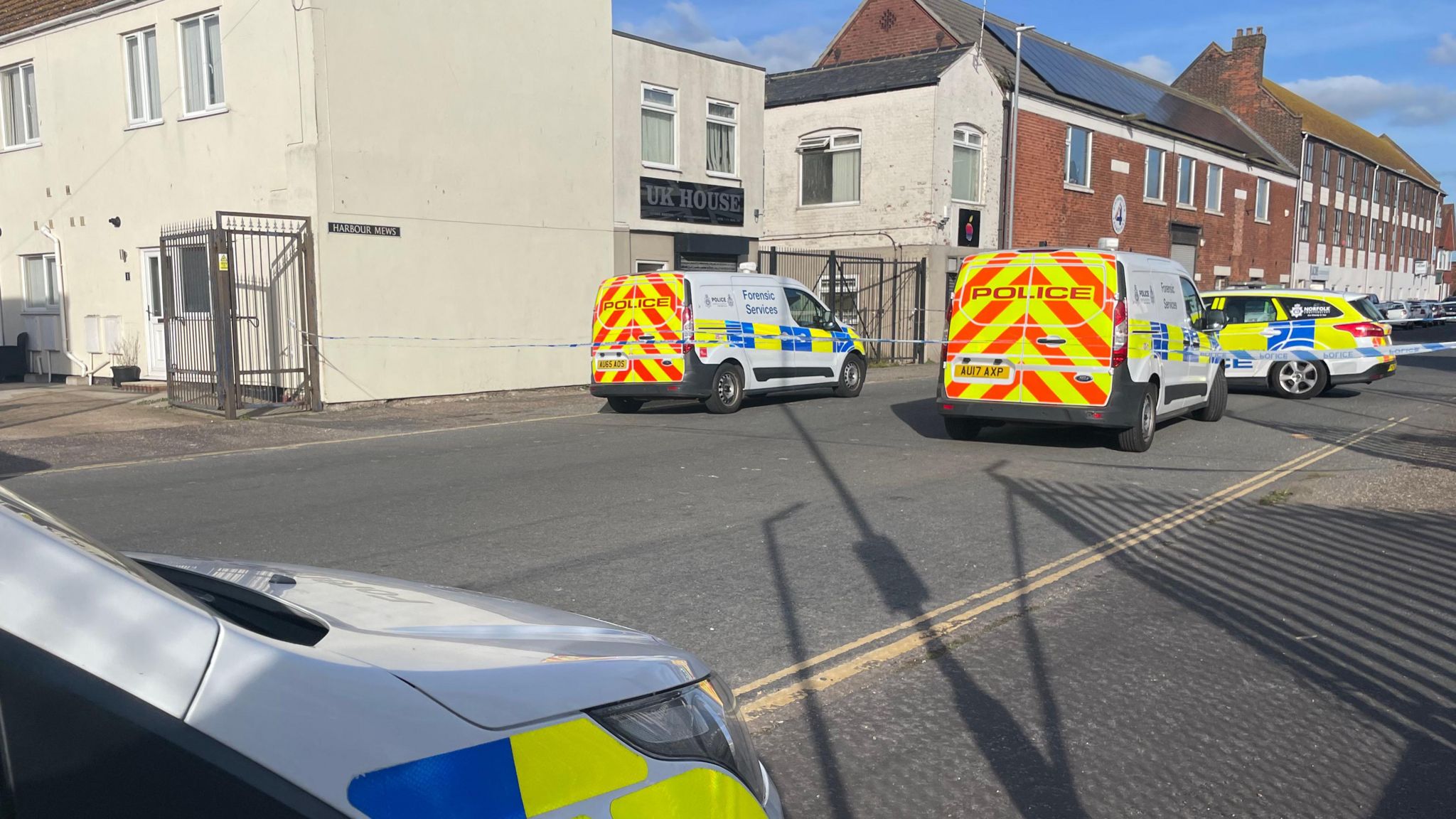 Police Witness Live Robbery And Find Cannabis Farm - BBC News