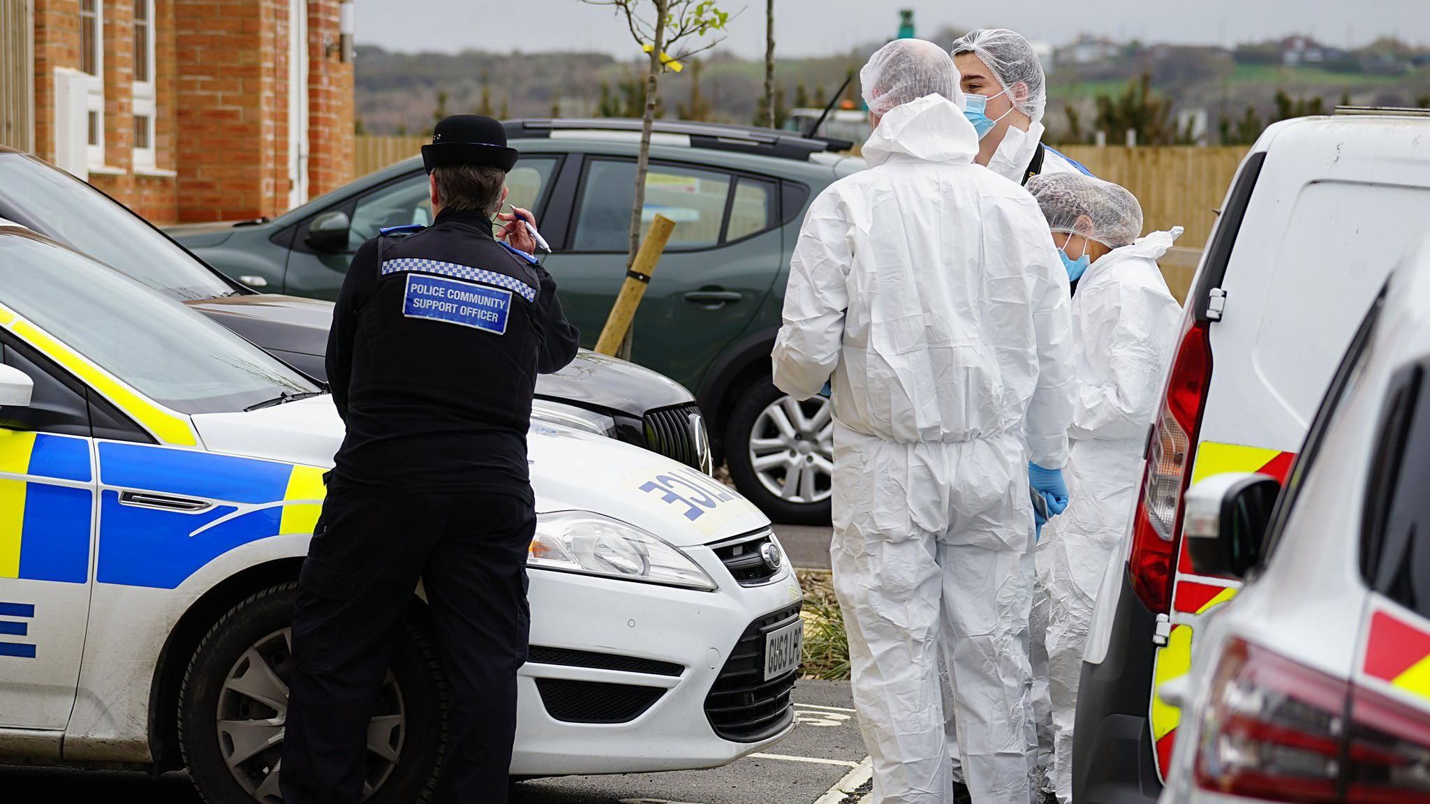 Police officers at scene 