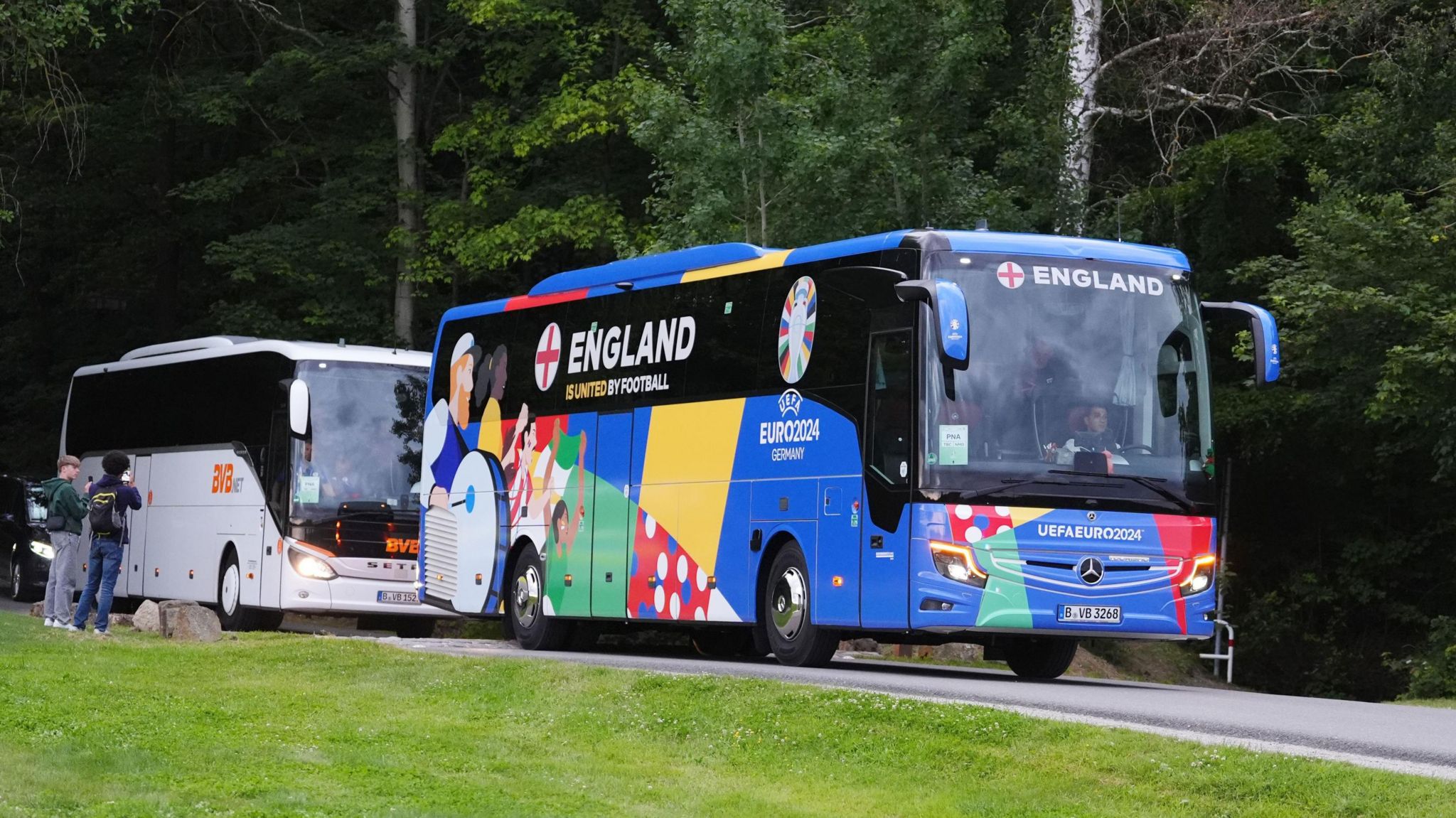 England bus arrives at German training base