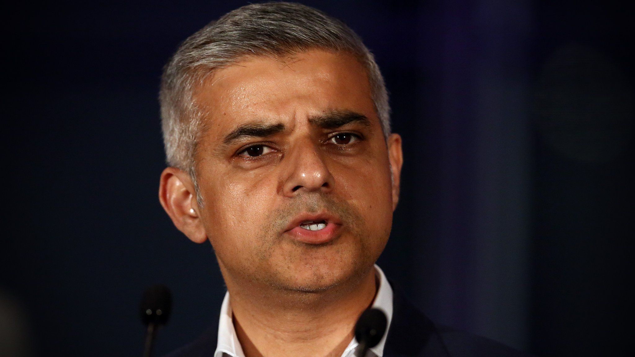 Sadiq Khan Sworn In As New London Mayor - BBC News