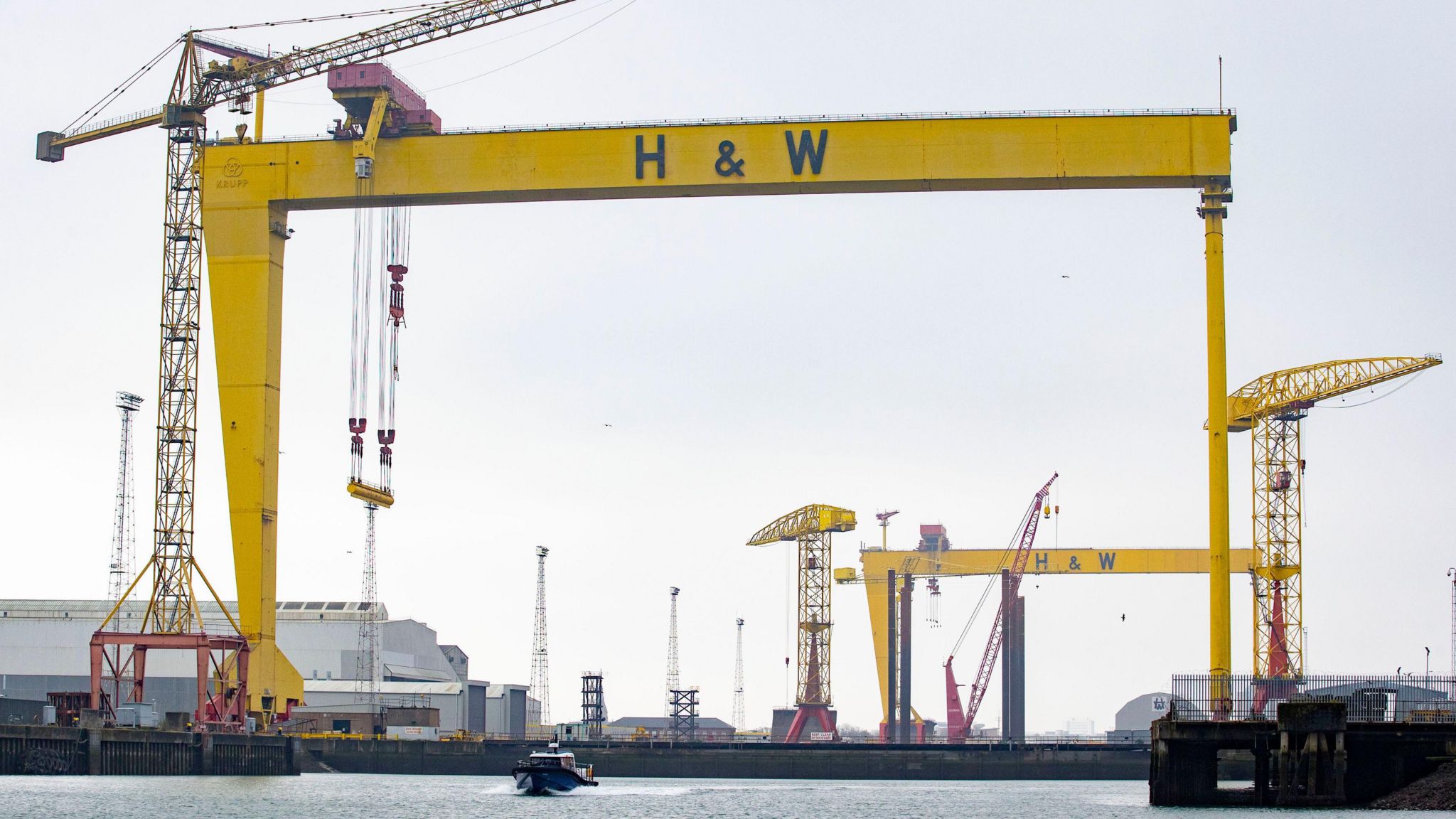 Harland and Wolff: Government to explain loan guarantee decision - BBC News