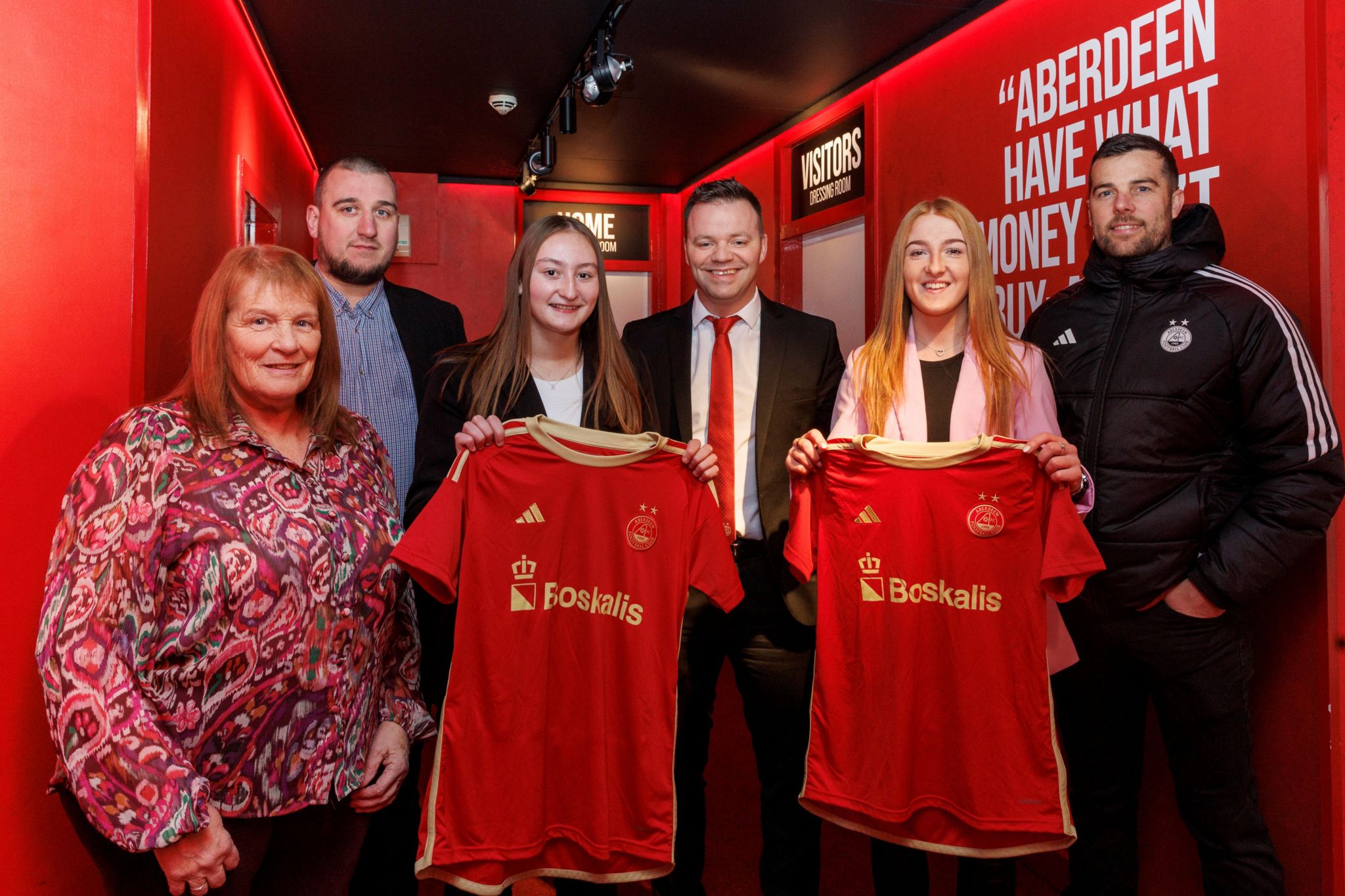 Aberdeen launch Girls Academy programme - BBC Sport