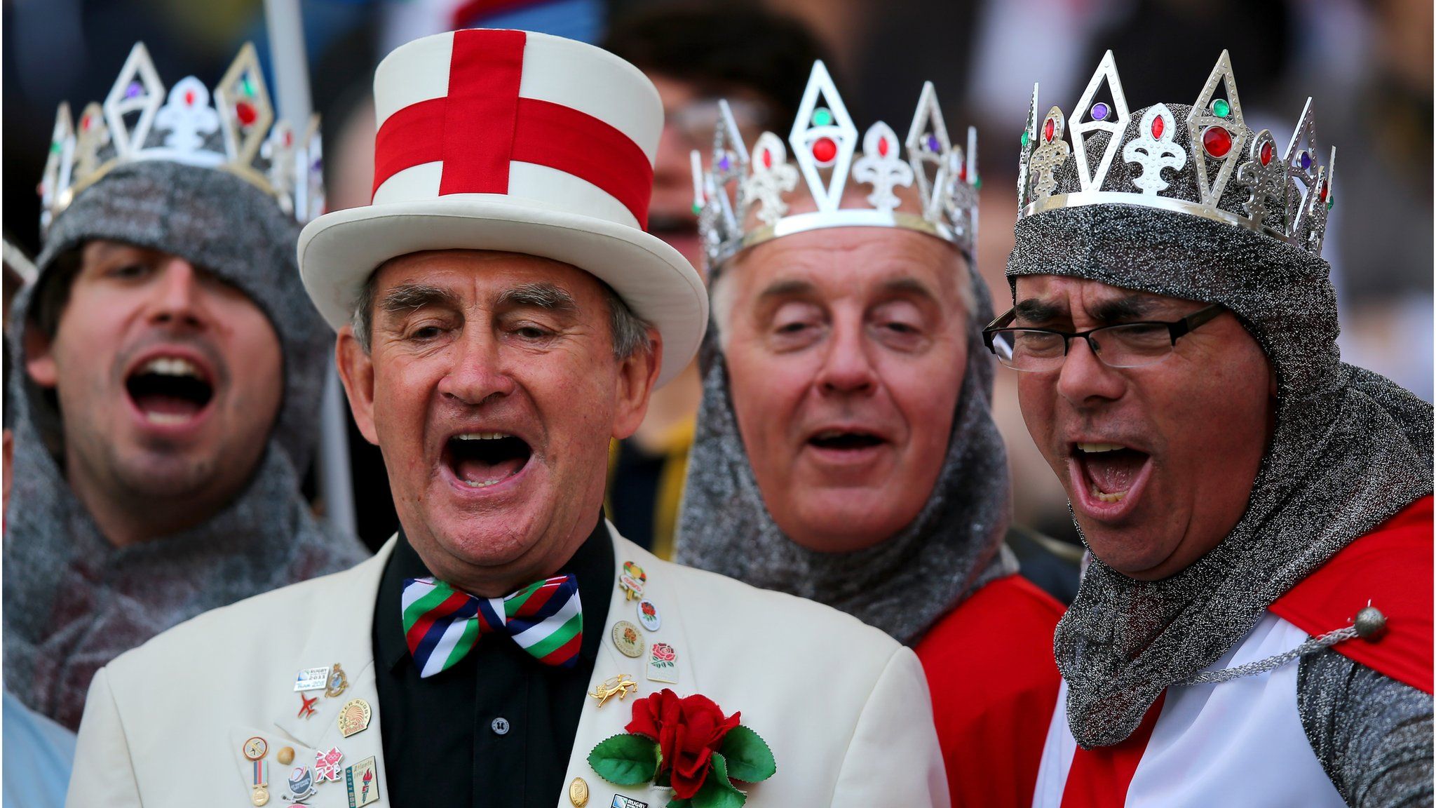 England fans sing during the RBS Six Nations match between Italy and England at the Stadio Olimpico on March 15, 2014 in Rome, Italy