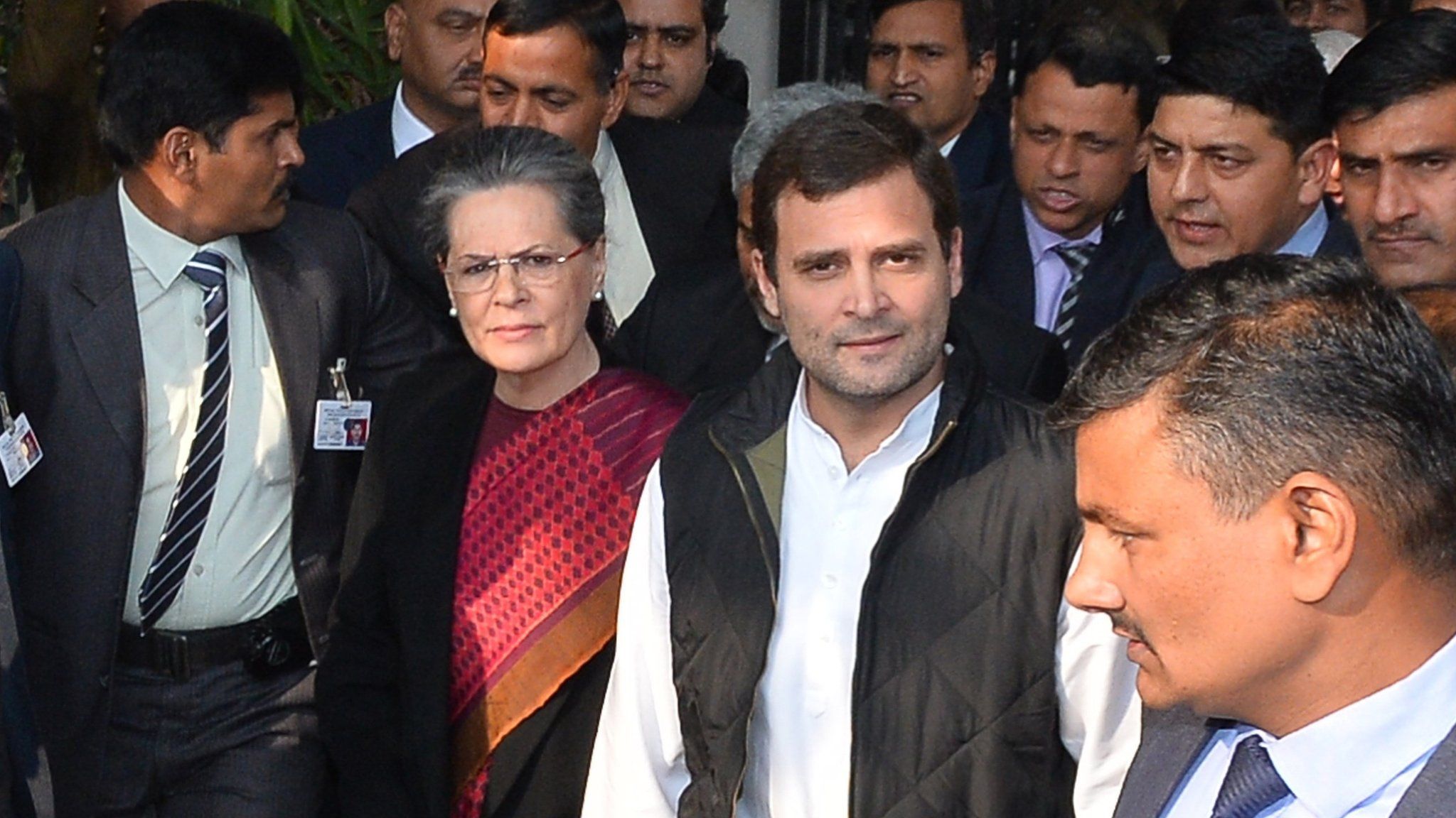 Sonia and Rahul Gandhi arrive at court in Delhi, 19 Dec