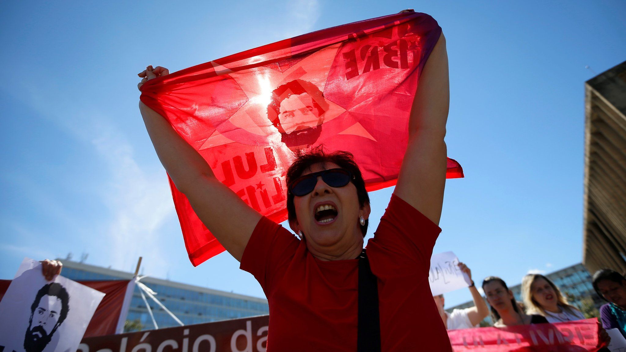 Lula supporters protesting in Brasilia following the leak