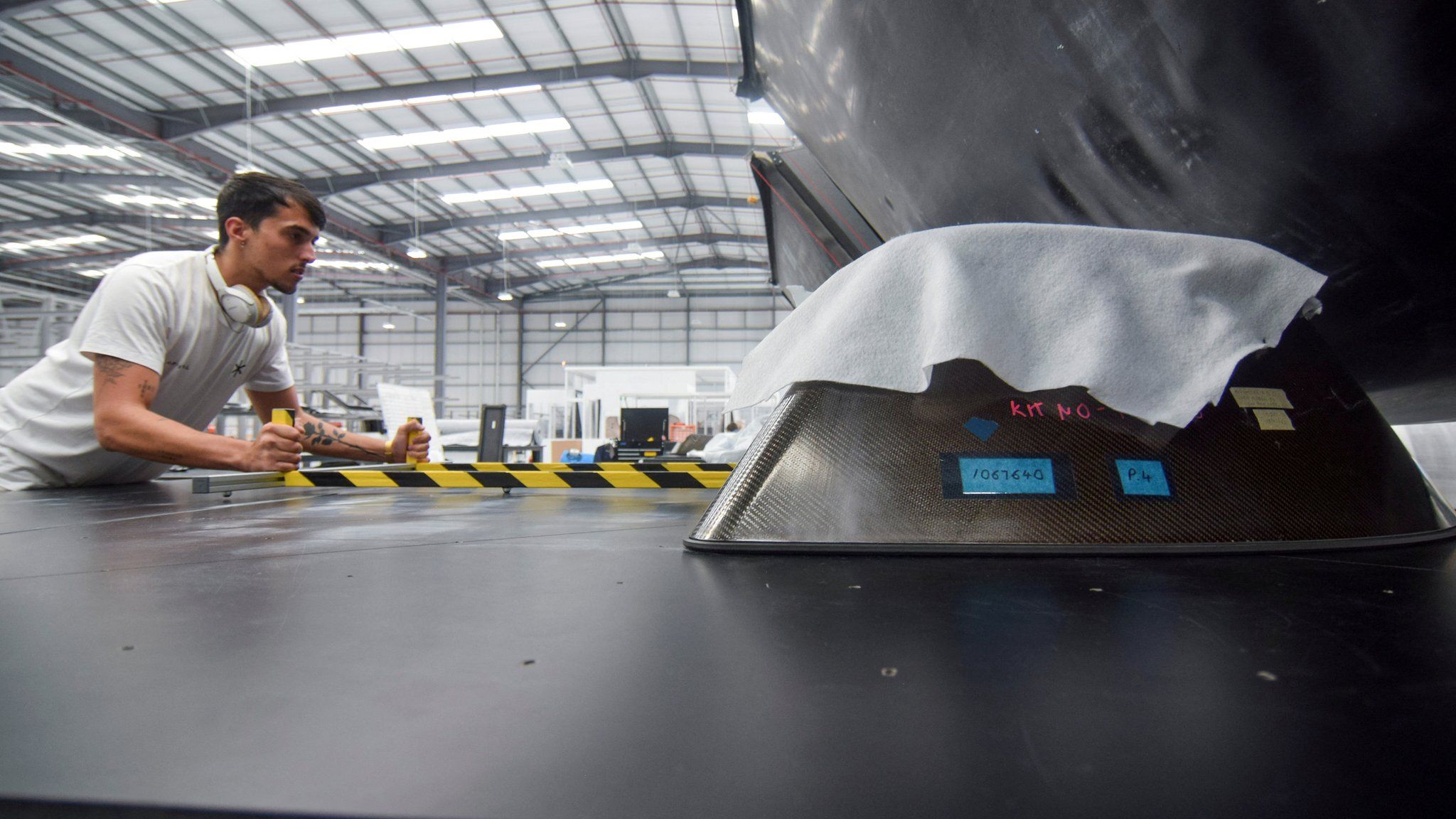 Kidlington's Fortescue WAE green battery factory opens BBC News