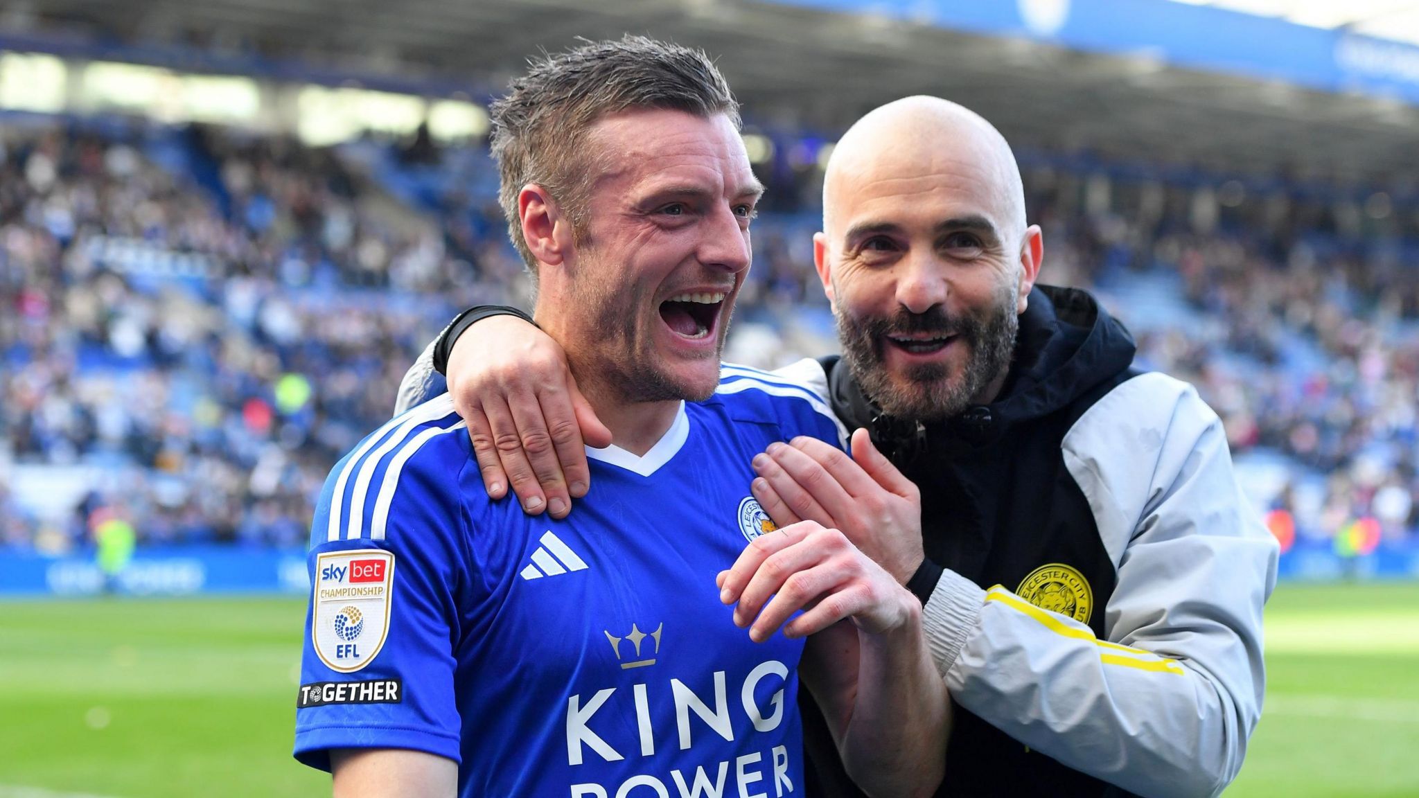 Leicester striker Jamie Vardy with Foxes boss Enzo Maresca