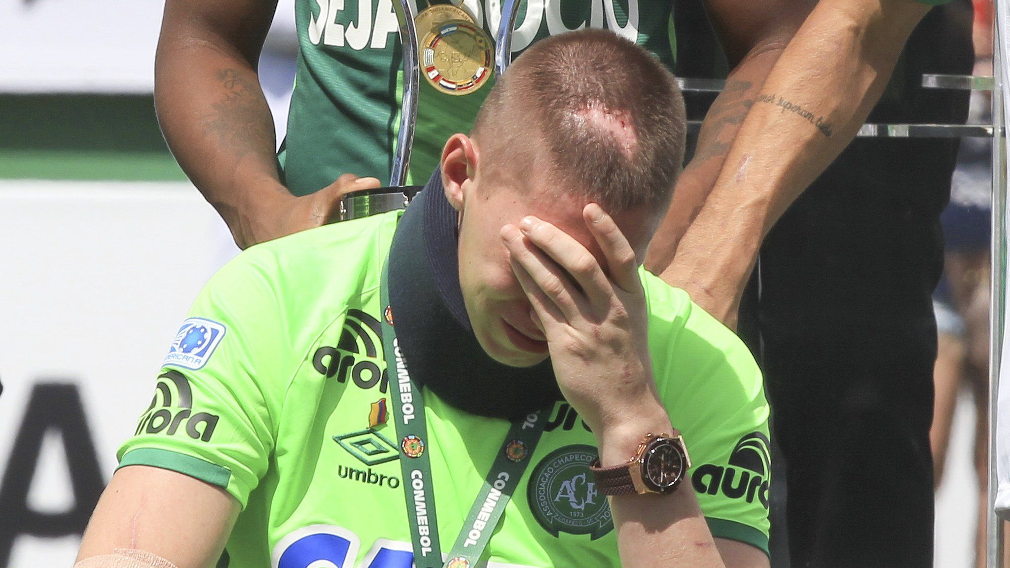 Chapecoense name two plane crash survivors in Copa Libertadores squad