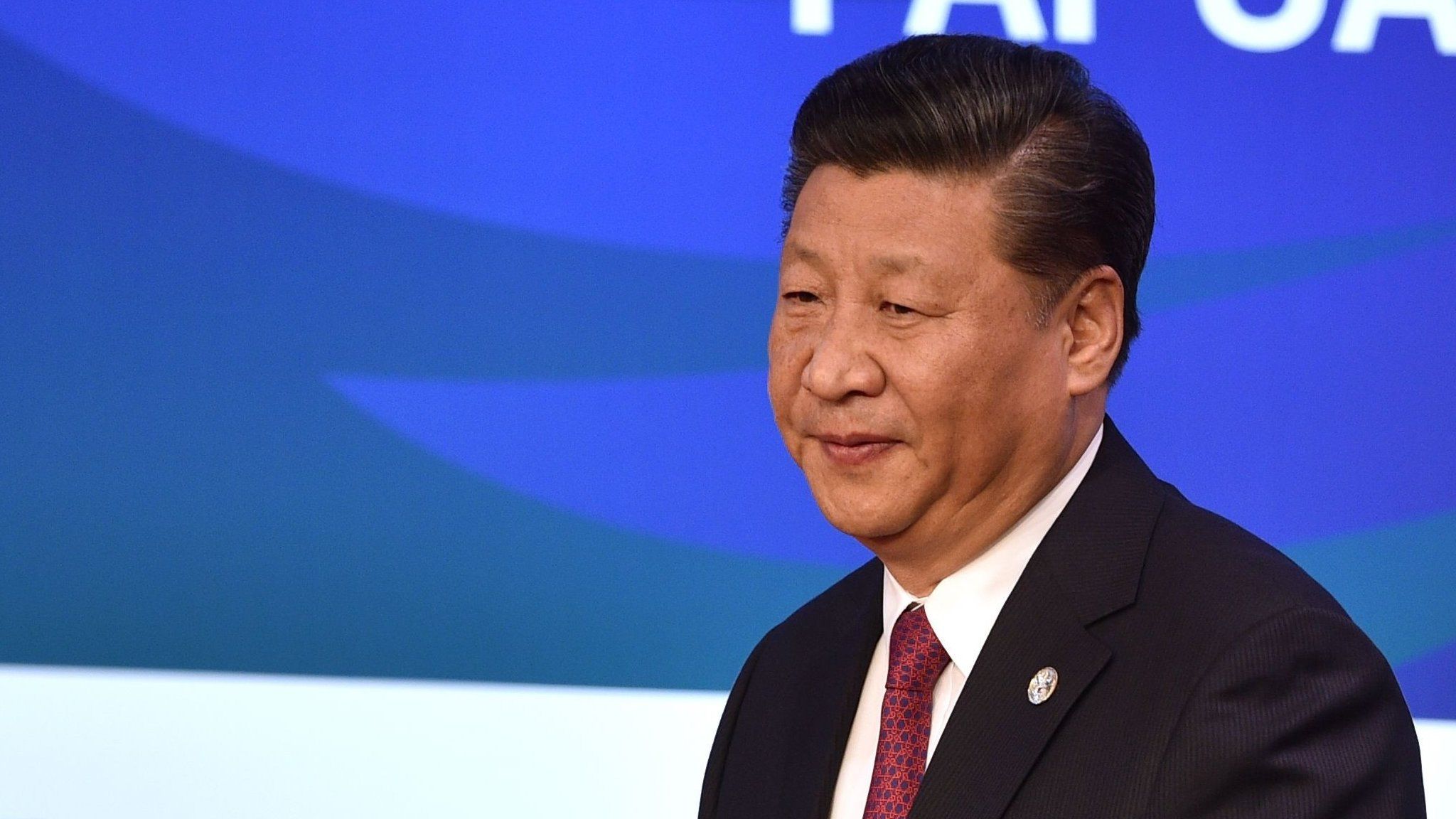 Chinese President Xi Jinping makes his keynote speech for the CEO Summit of the Asia-Pacific Economic Cooperation (APEC) summit in Port Moresby on November 17, 2018.